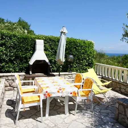 Charming Vesna Ravni * Labin (Istria)