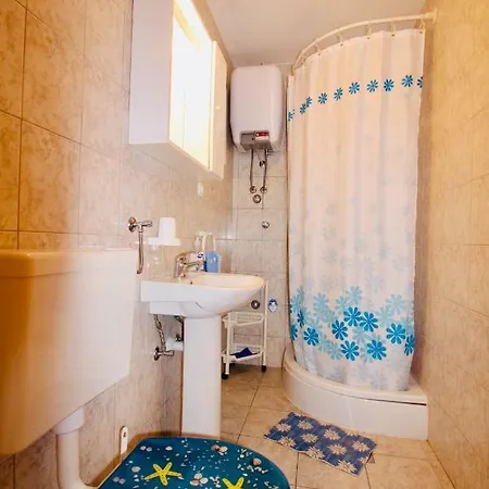 Charming Vesna Ravni * Labin (Istria)
